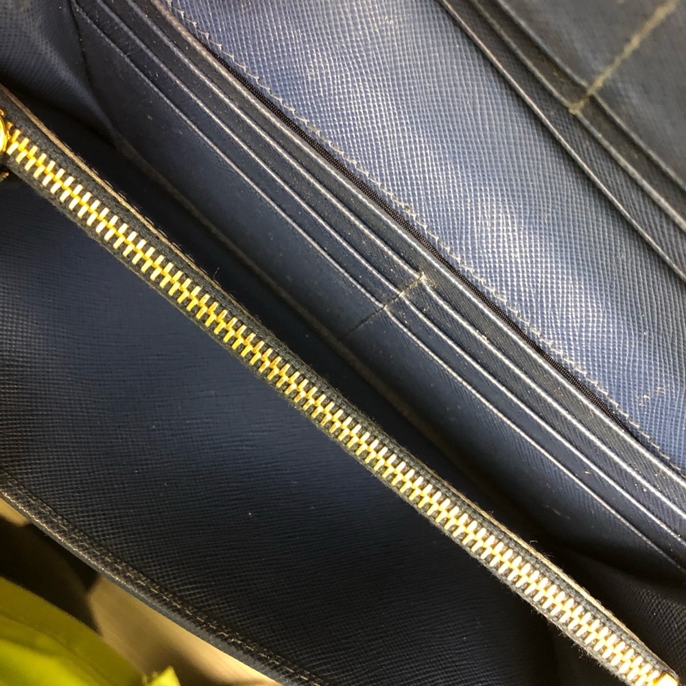 Authentic Prada Wallet - Picture 5 of 8